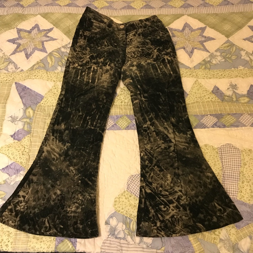 🎉HP 🎉Gianfranco Ferre girls velvet pants